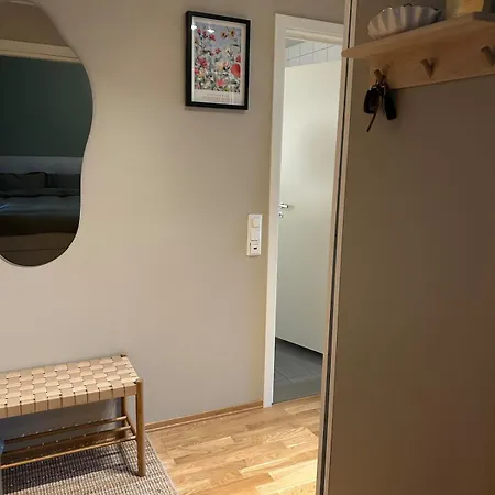 Top-floor Flat Near Ons شقة *